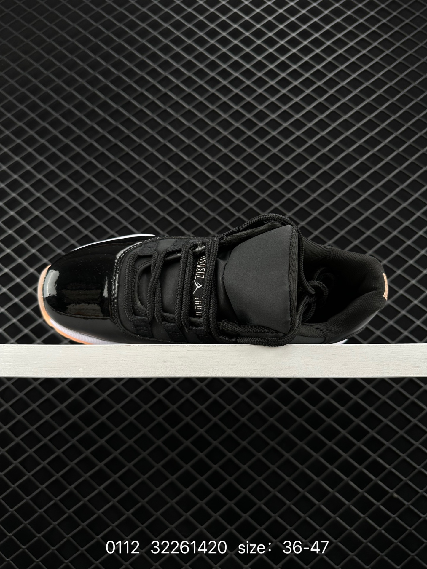 Nike Air Jordan 11 Retro Low LE